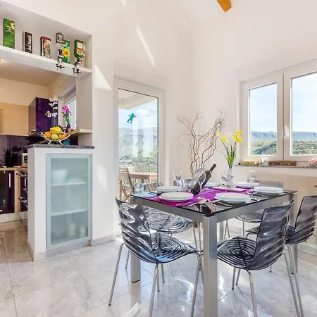 Apartment Dario
